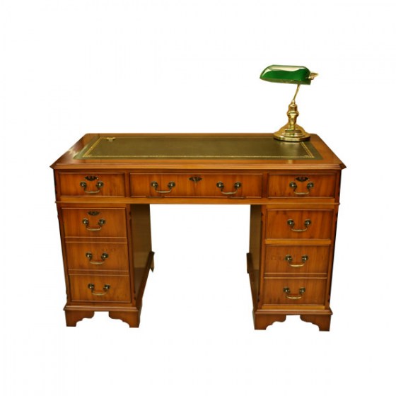 Yew_Desk_With_Bankers_Lamp_600